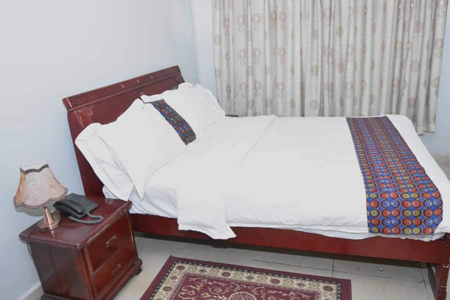 Random Park Hotel คิกาลี ภายนอก รูปภาพ